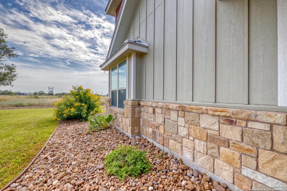 Photo of 2371 N Ranch Road 187