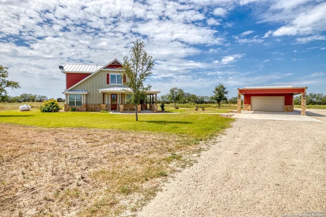 Photo of 2371 N Ranch Road 187