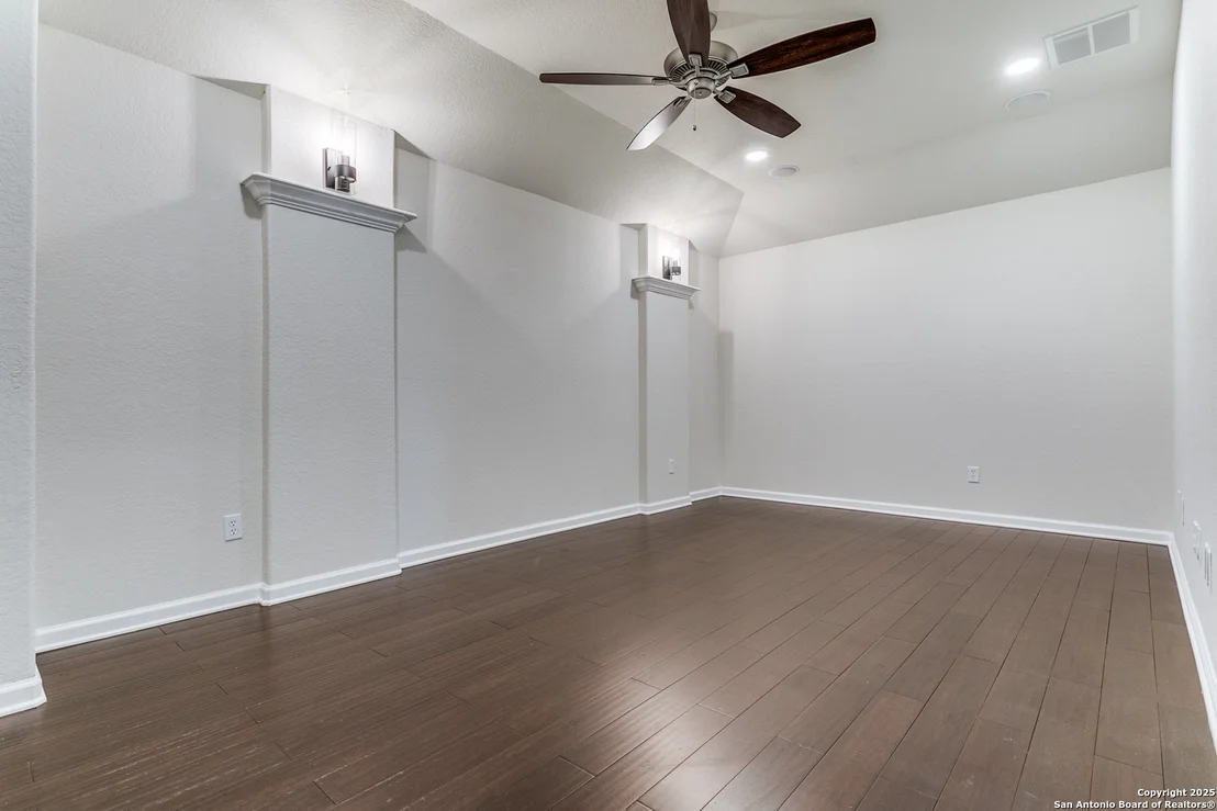 Photo of 7823 Bluebird Haven
