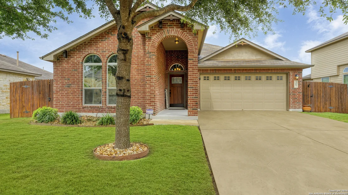Photo of 307 ESCARPMENT OAK