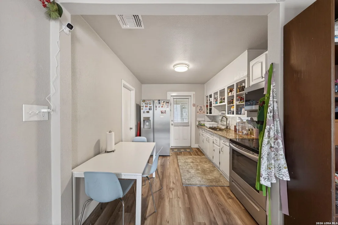 Photo of 303 Winburn Ave