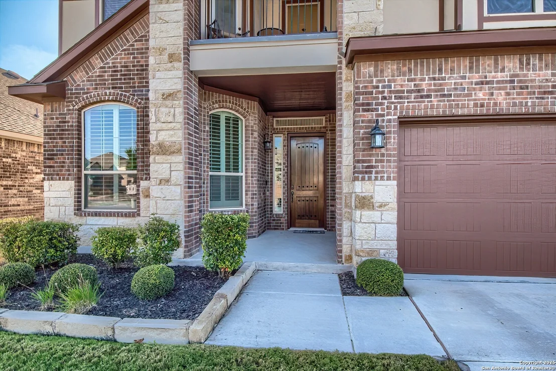 Photo of 950 Lone Cypress