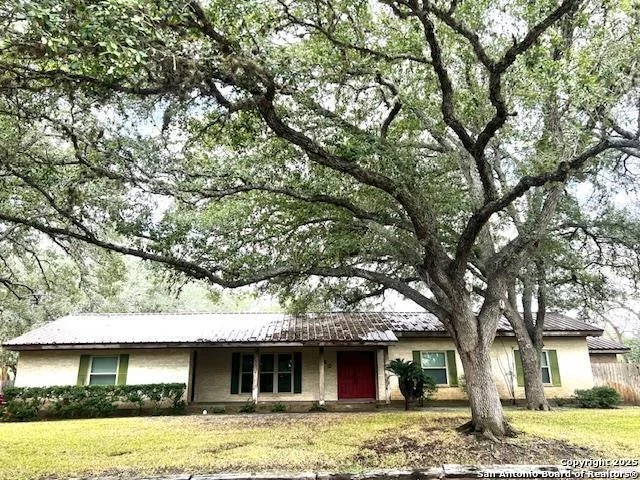 Photo of 40 Encino Loma