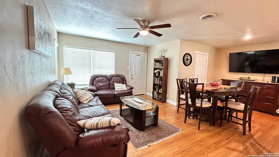 Photo of 1302 OBLATE DR