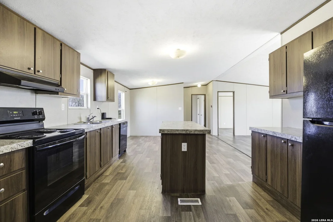 Photo of 393 W County Road 5719