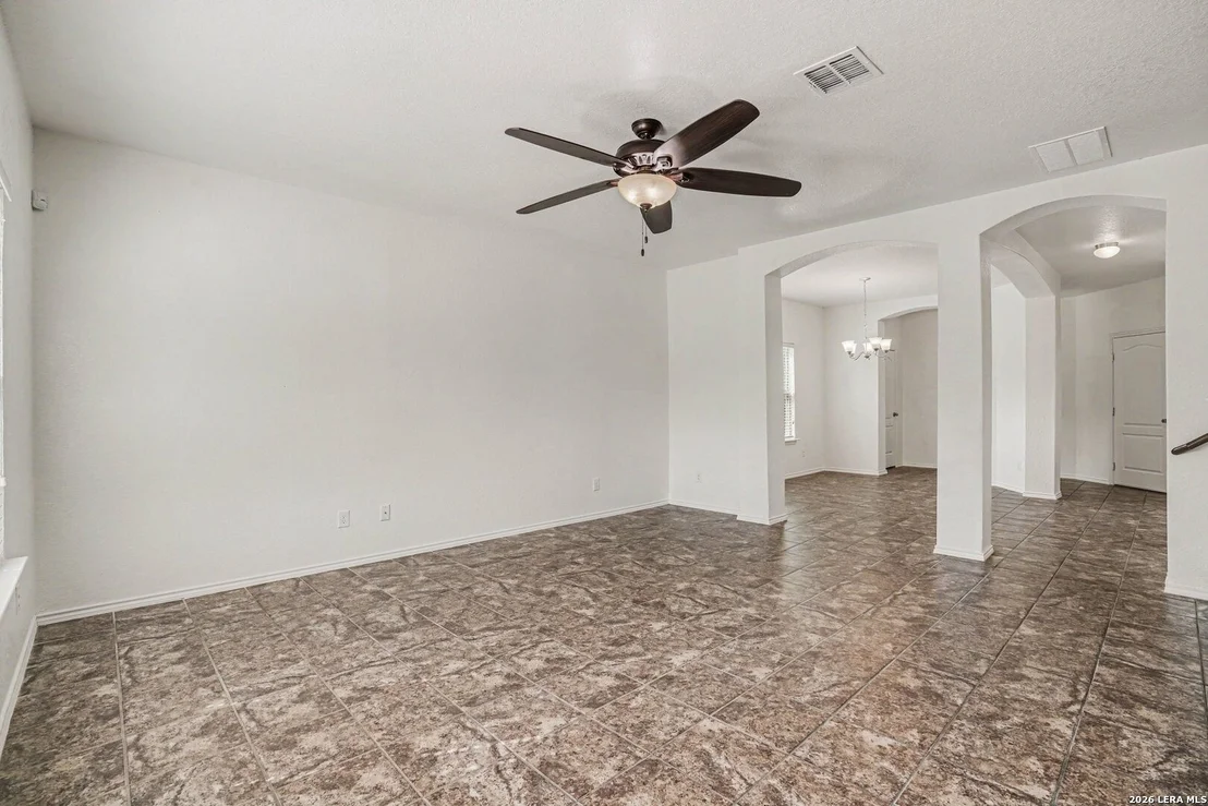 Photo of 8410 Puente