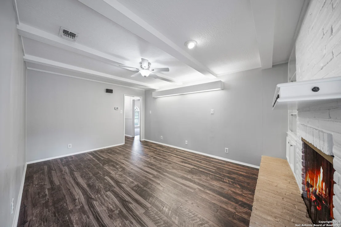 Photo of 3627 mapleton