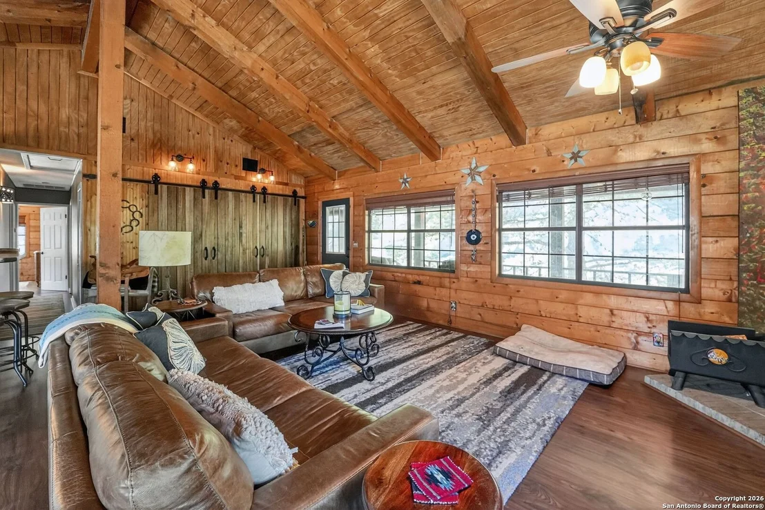 Photo of 648 BLUFFCREEK RD