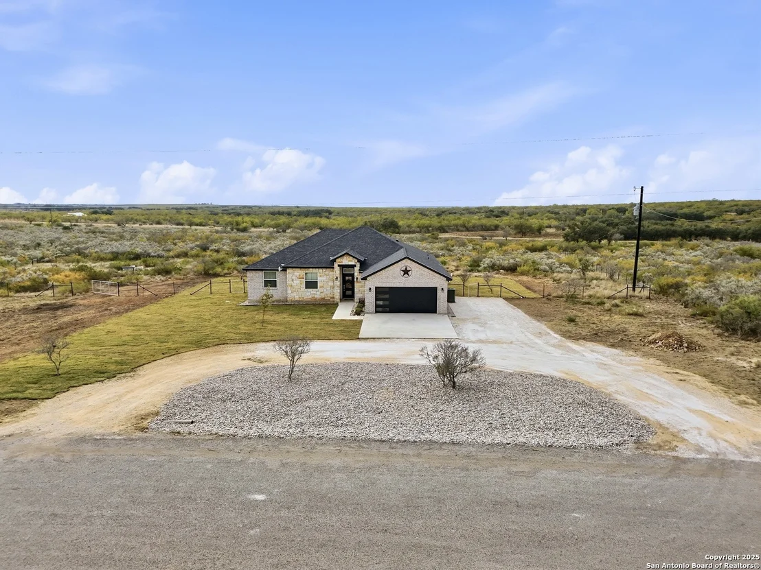 Photo of 59 Legend Hills Rd