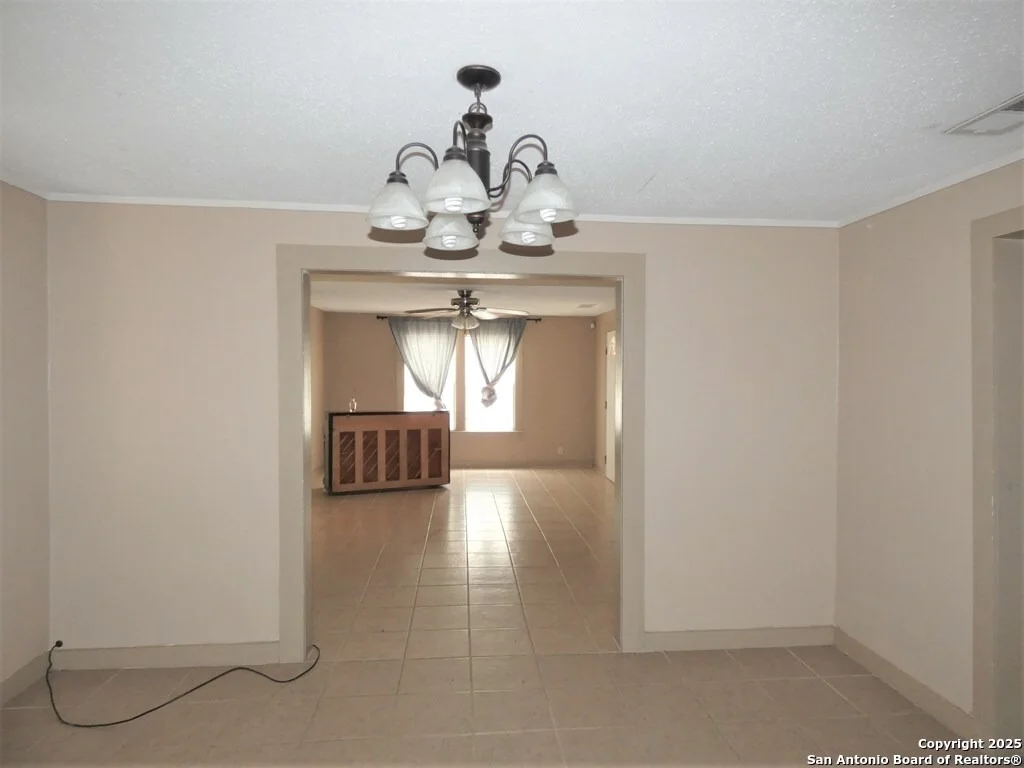 Photo of 158 Bronco Lane