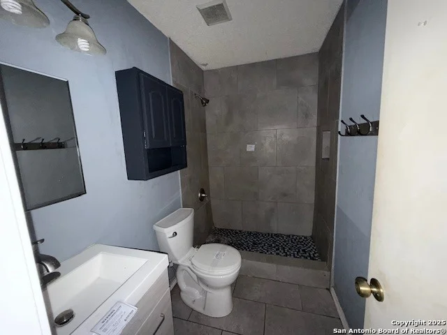 Photo of 7823 Crystal point