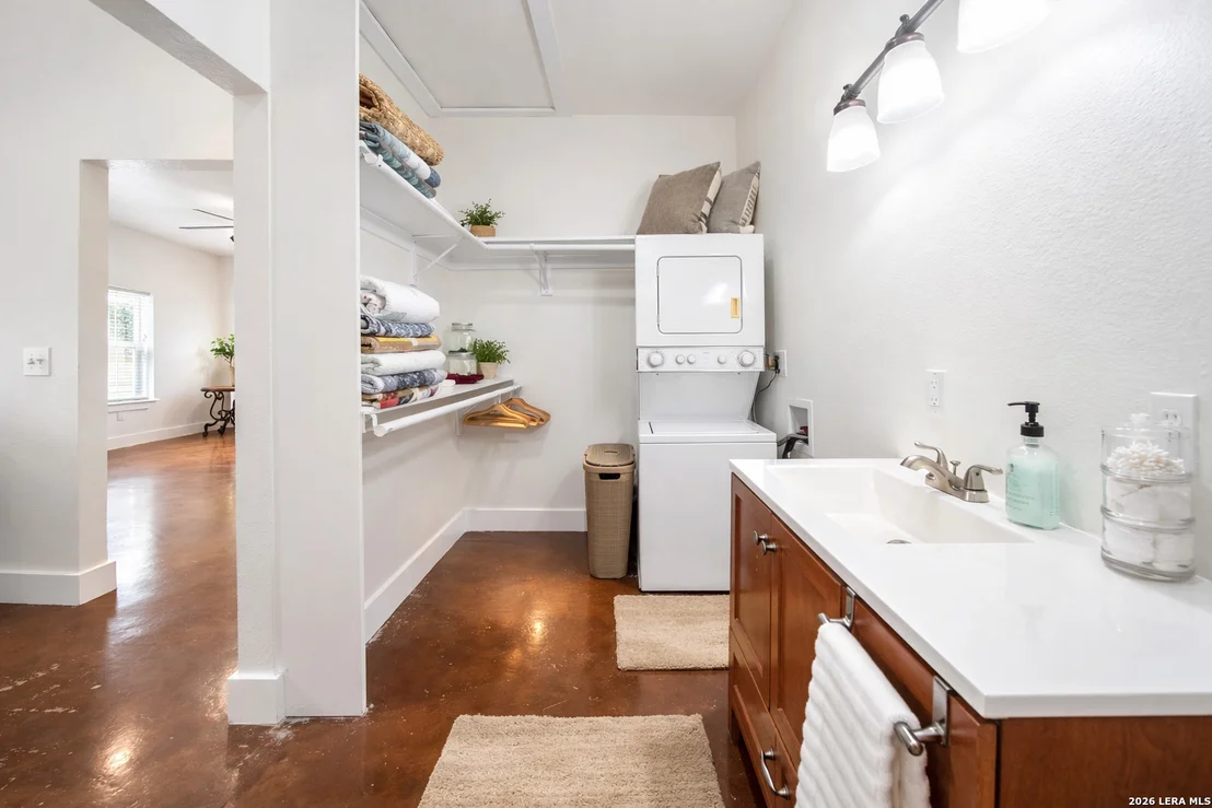 Photo of 5720 Wegner