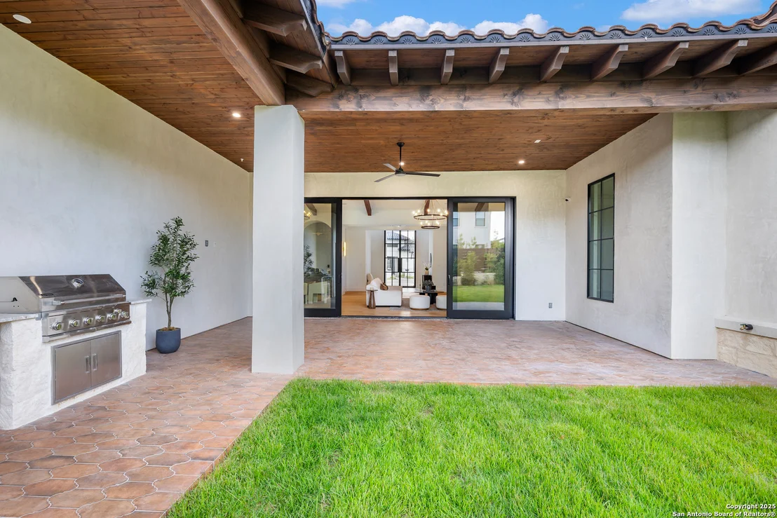 Photo of 7126 Bluff Strand