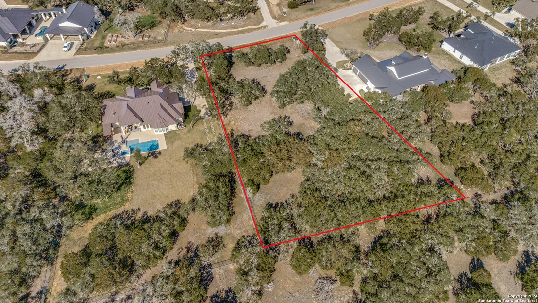 Photo of 983 BELLE OAKS BLVD