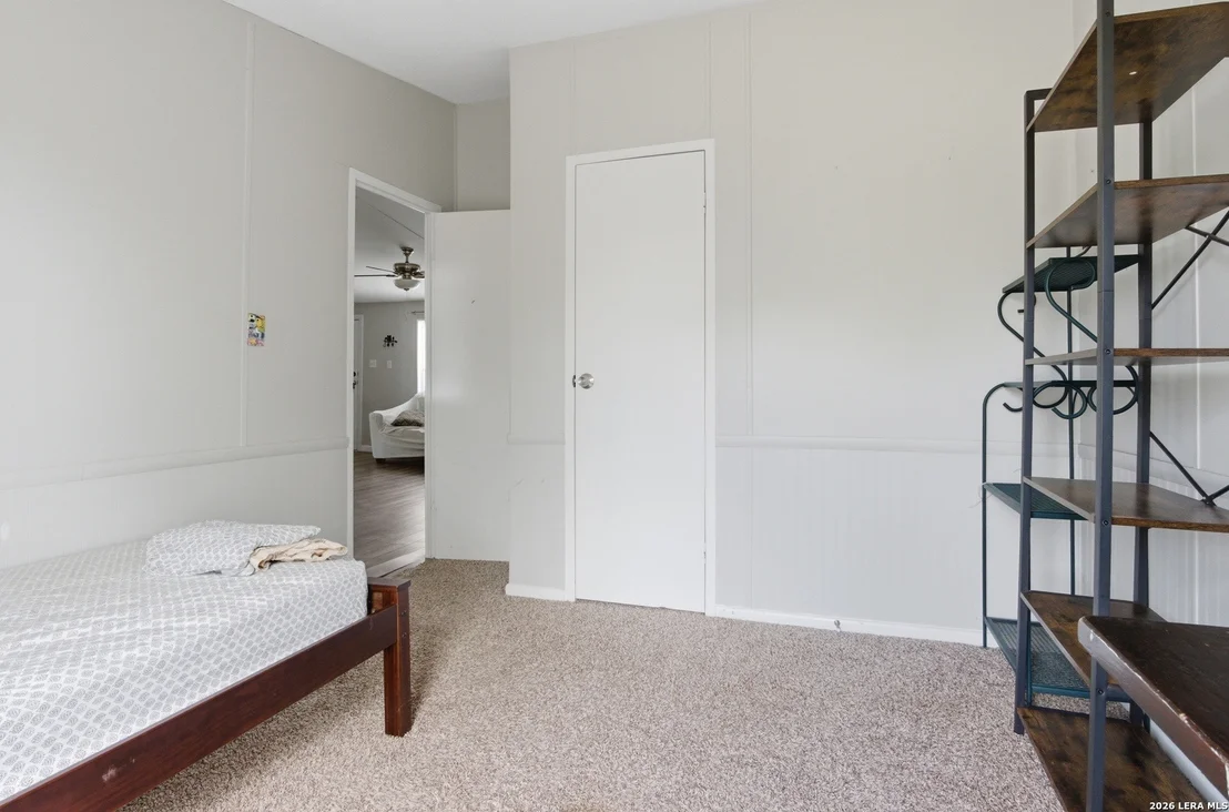 Photo of 1105 WALNUT ST