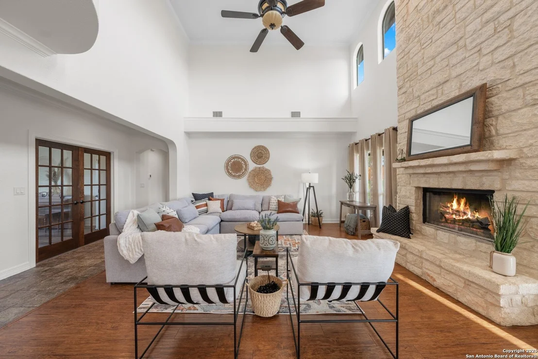 Photo of 154 Lake View Dr