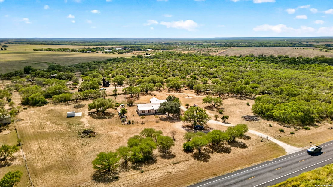 Photo of 5431 STATE HIGHWAY 173 N