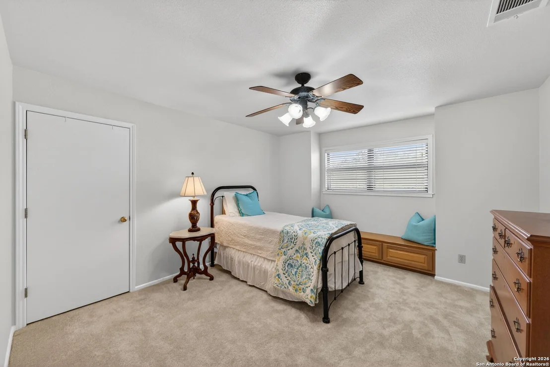 Photo of 1714 continental