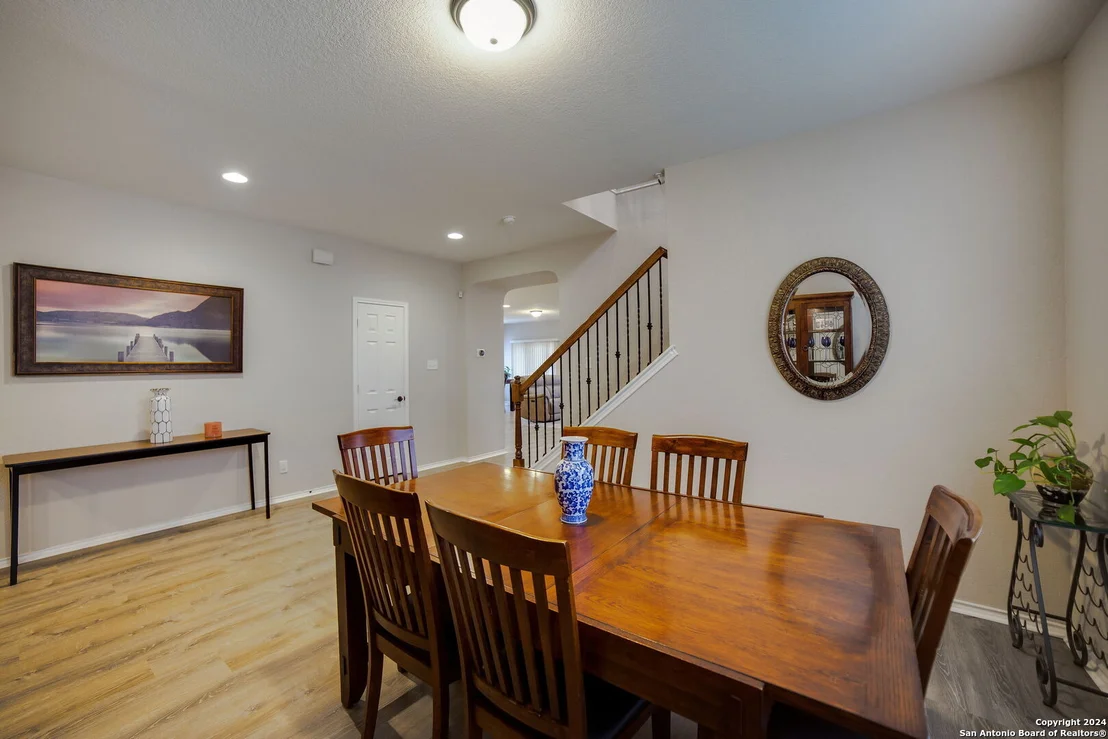 Photo of 20208 OAK PANACHE