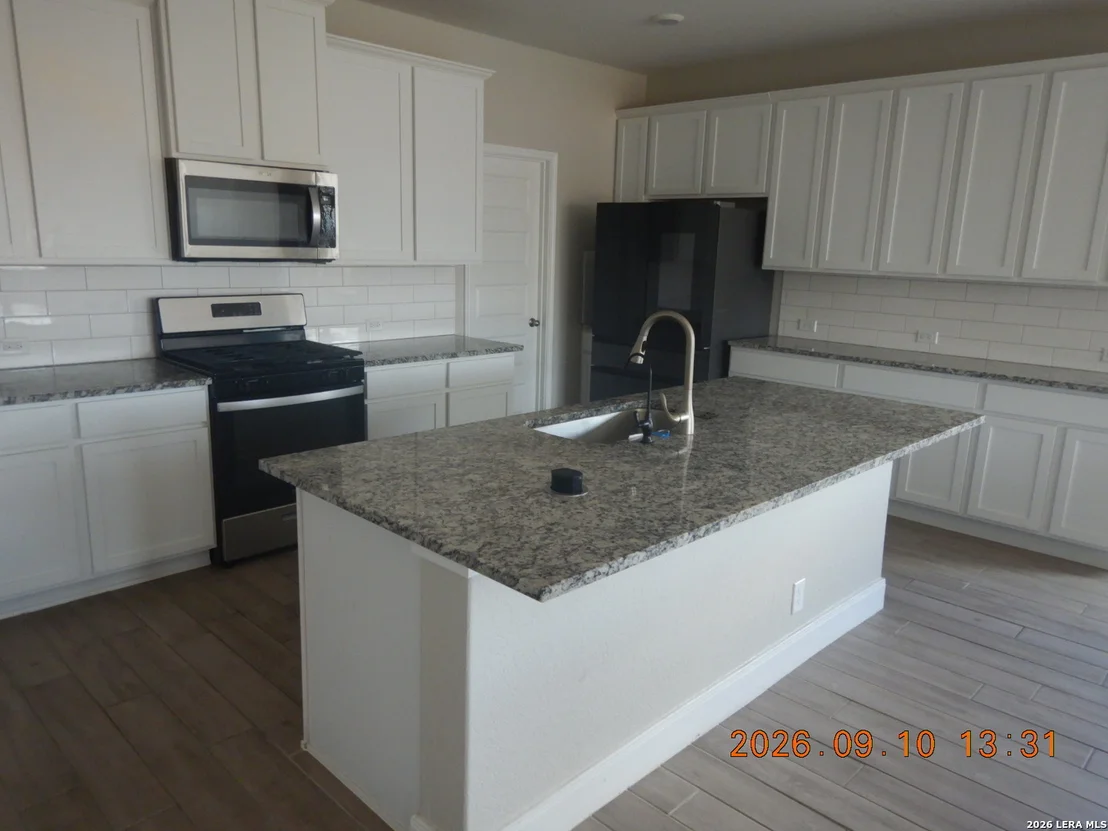 Photo of 818 Golden Shore