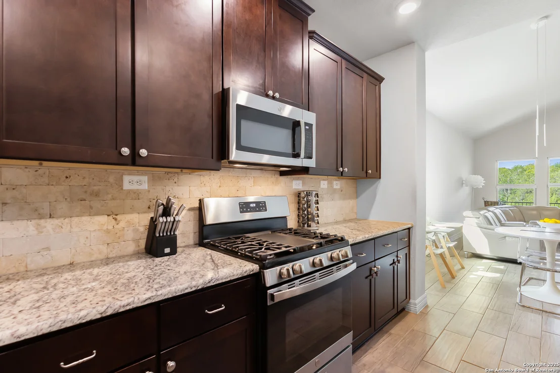 Photo of 10650 Jasmine Bluff