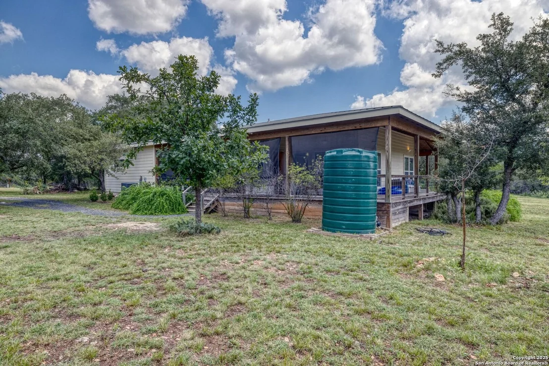 Photo of 565 Loop Rd.