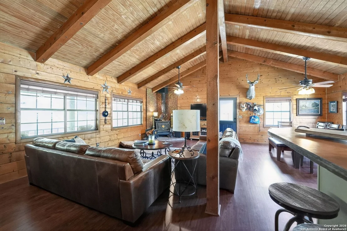 Photo of 648 BLUFFCREEK RD