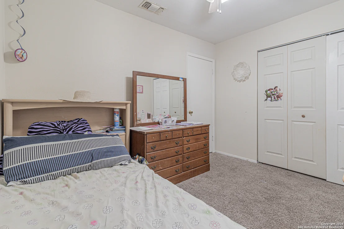 Photo of 5842 Cliff Walk