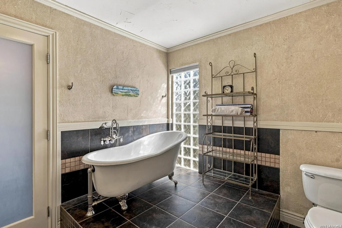 Photo of 393 Nancy Drive