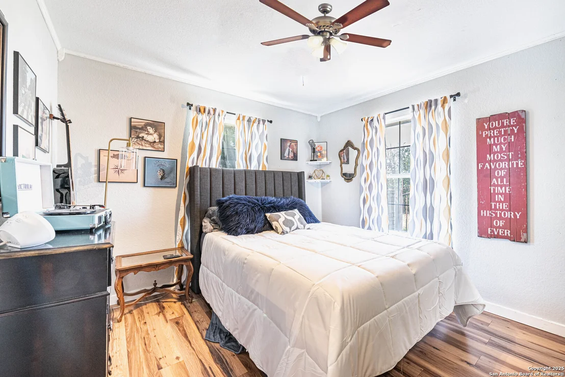 Photo of 433 Bear Gardens