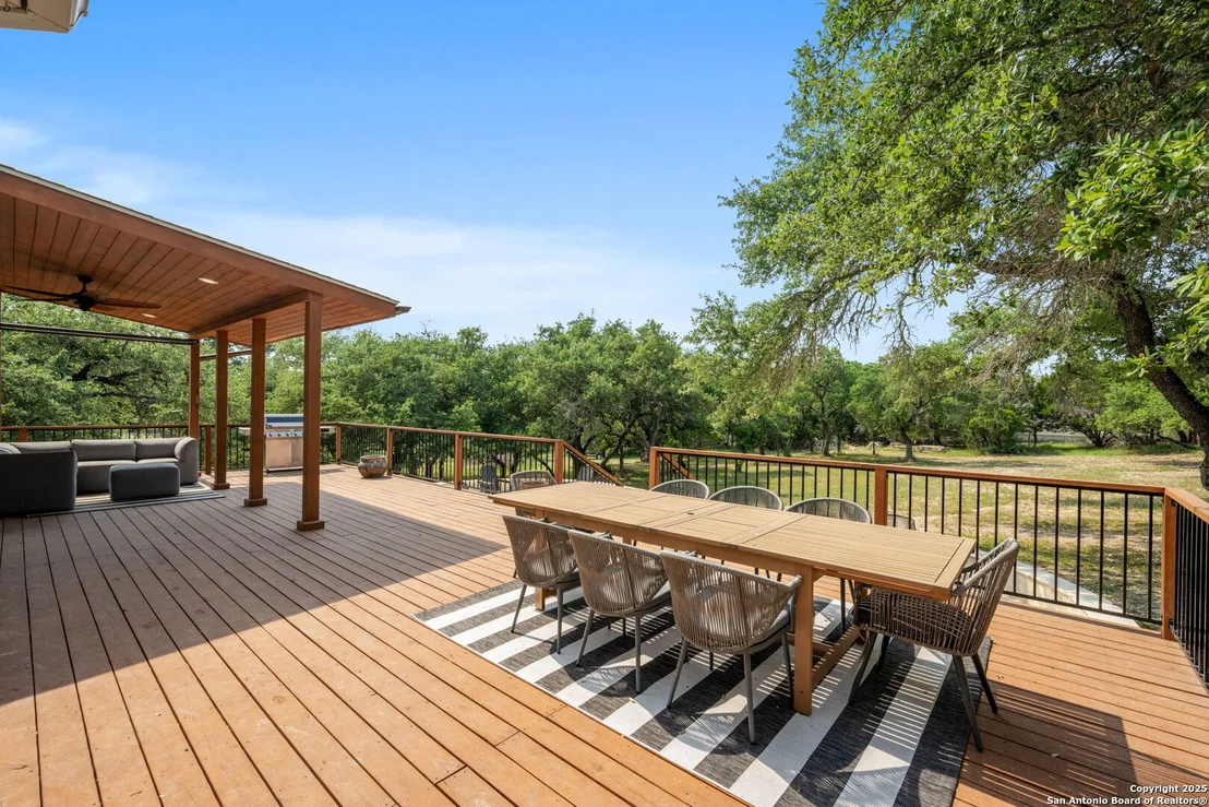 Photo of 102 Kendall View Dr