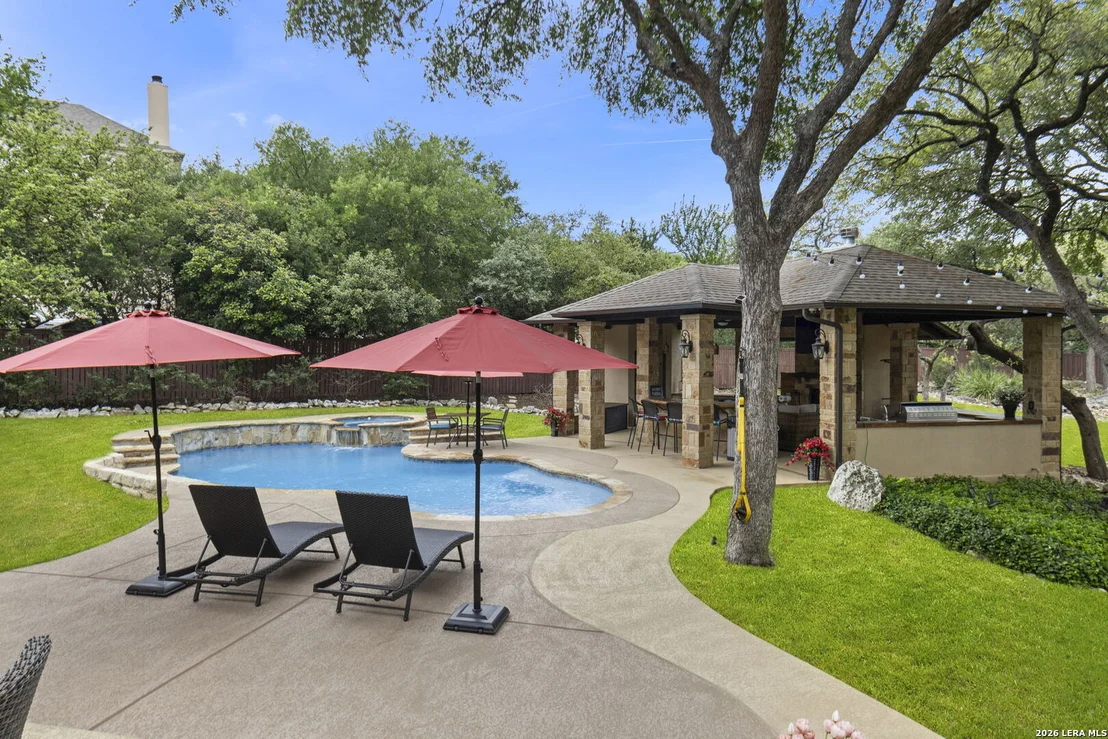 Photo of 921 GREAT TREE DR
