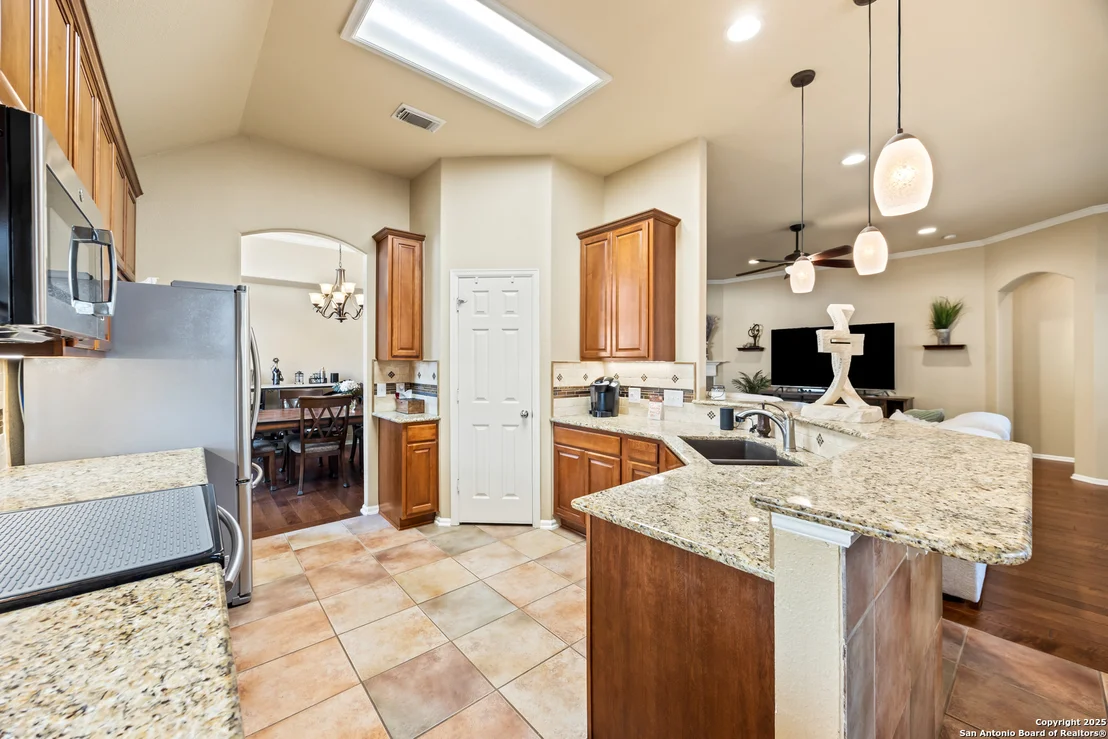 Photo of 124 Brookbend