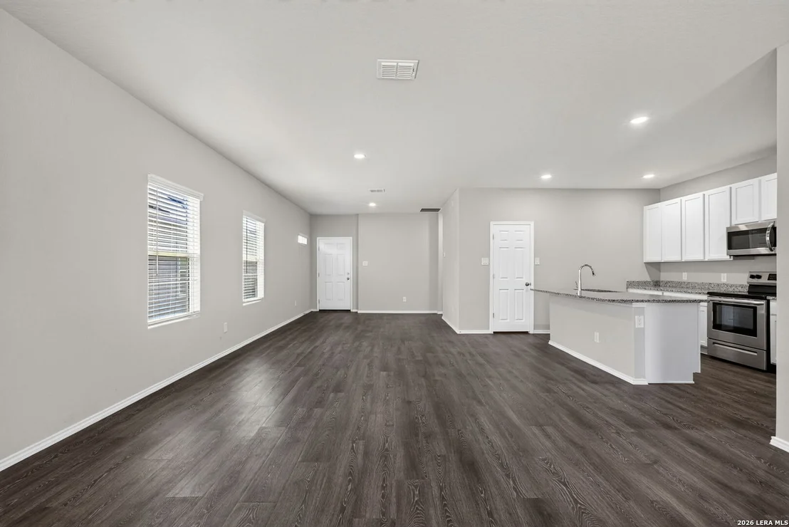 Photo of 3239 Farm Oak