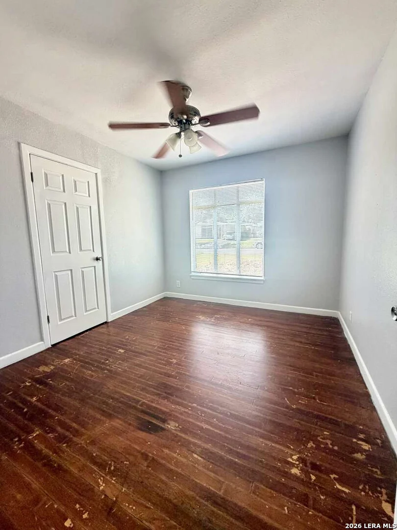 Photo of 127 CYRIL DR