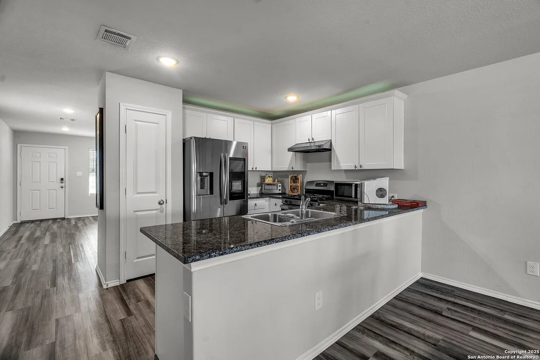 Photo of 4211 VOLCANO WAY