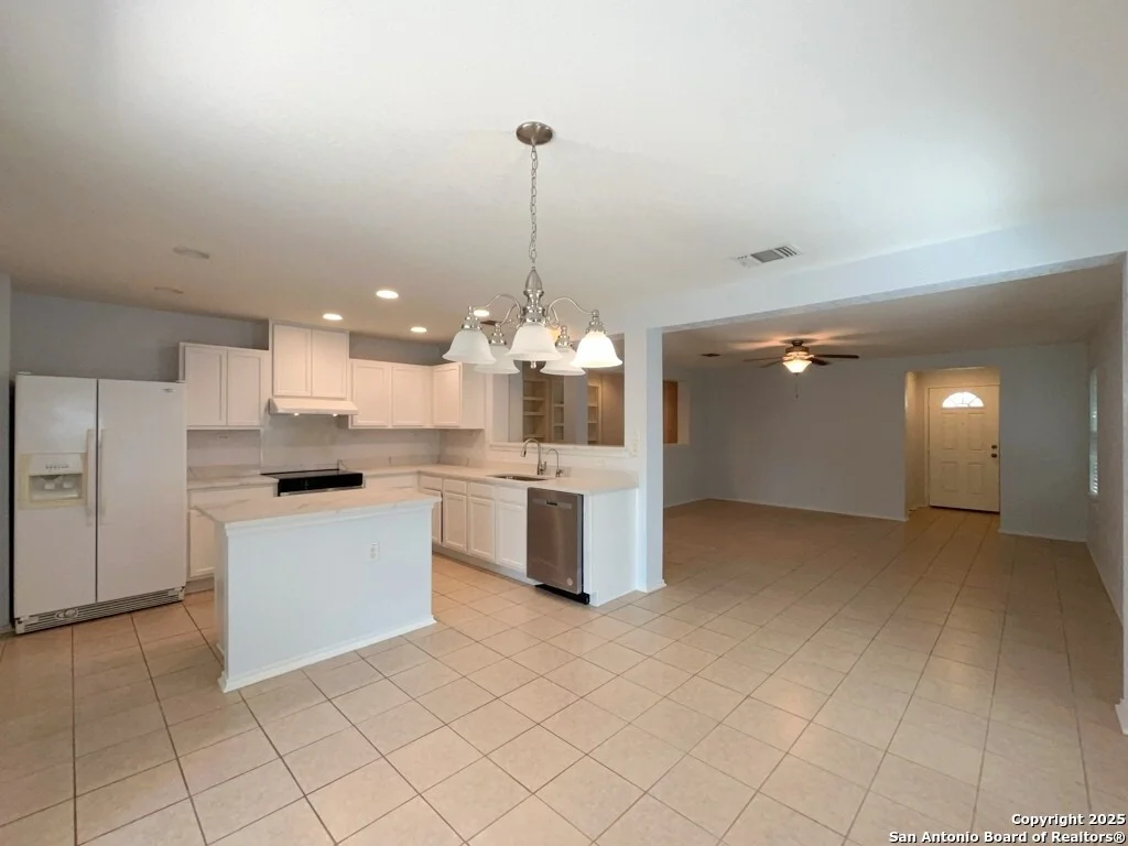 Photo of 4418 Semora Oak