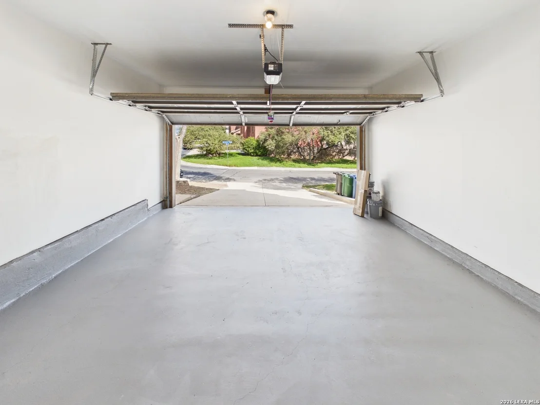 Photo of 2608 WESTOVER VW