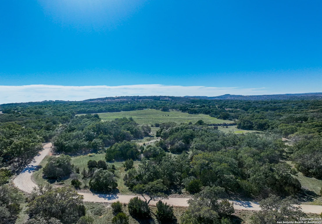 Photo of 114 Sabinas Creek Ranch Rd