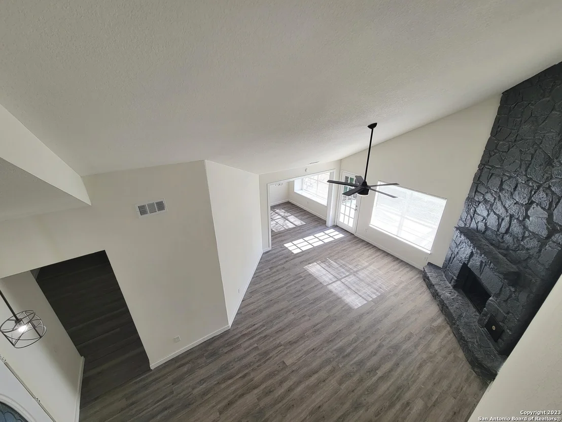 Photo of 6810 RAINTREE PATH
