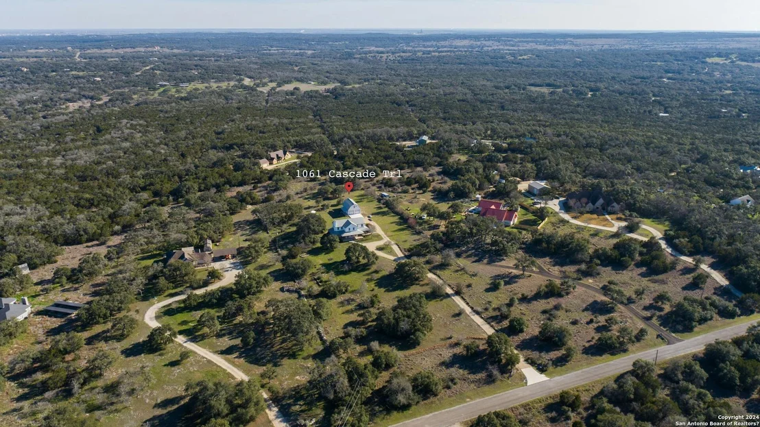 Photo of 1061 Cascade Trail
