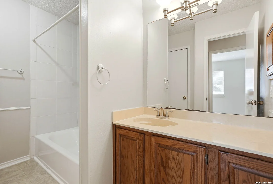 Photo of 1100 Dimrock
