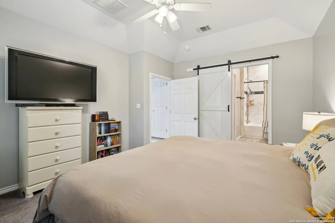 Photo of 636 Skyline Dr