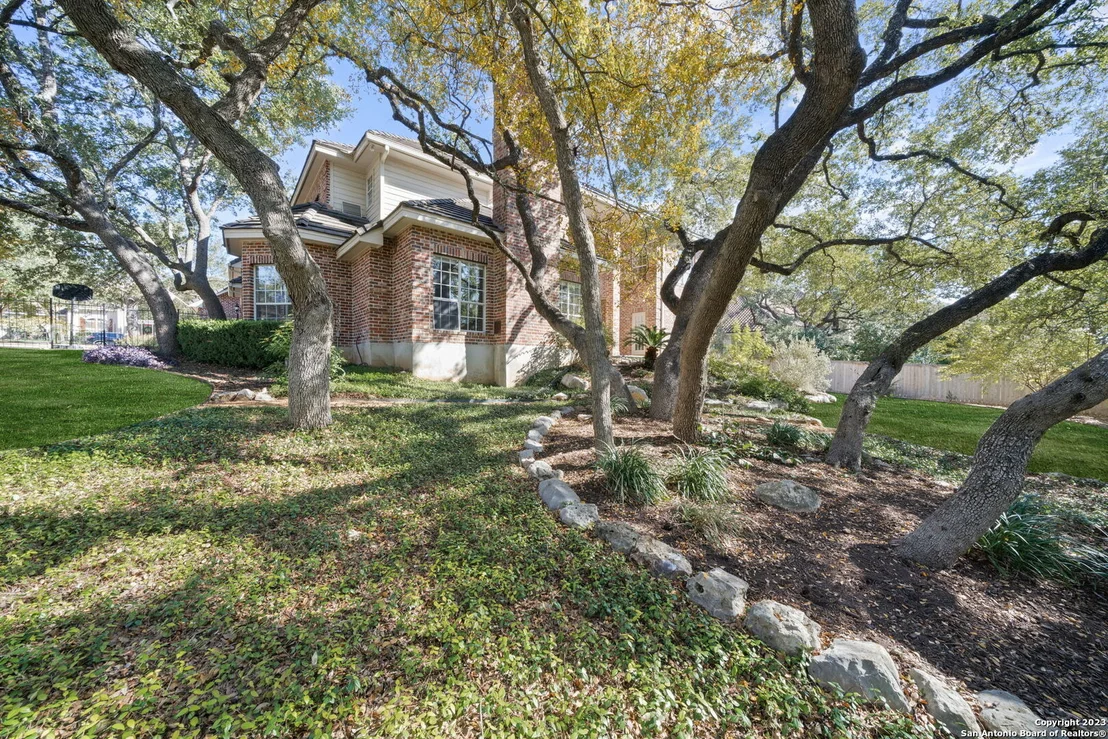 Photo of 32 IMPERIAL WAY