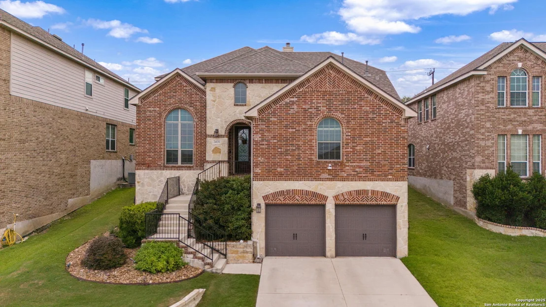 Photo of 24131 Canyon Row