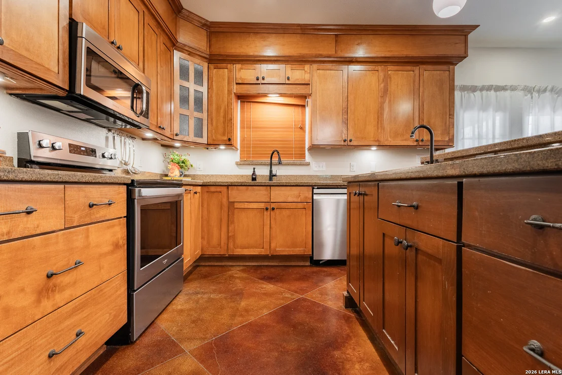 Photo of 2901 SUPERIOR DR