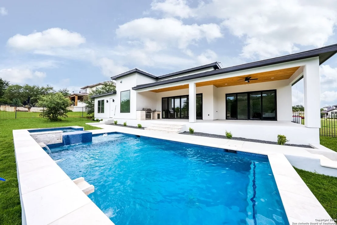 Photo of 10302 Kendall Canyon