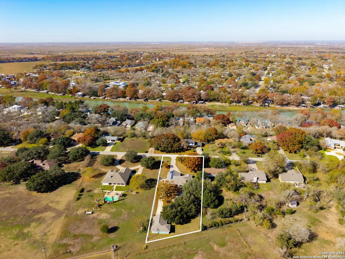 Photo of 313 Ridge Crest