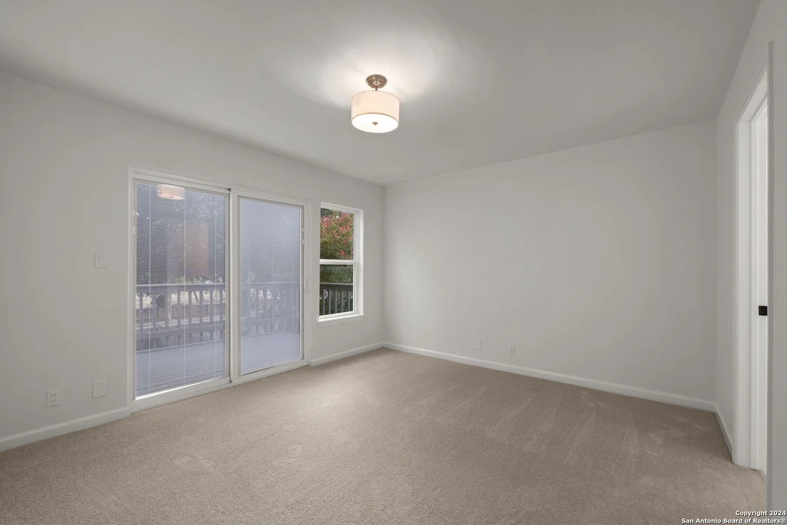 Photo of 15 Campden Cir
