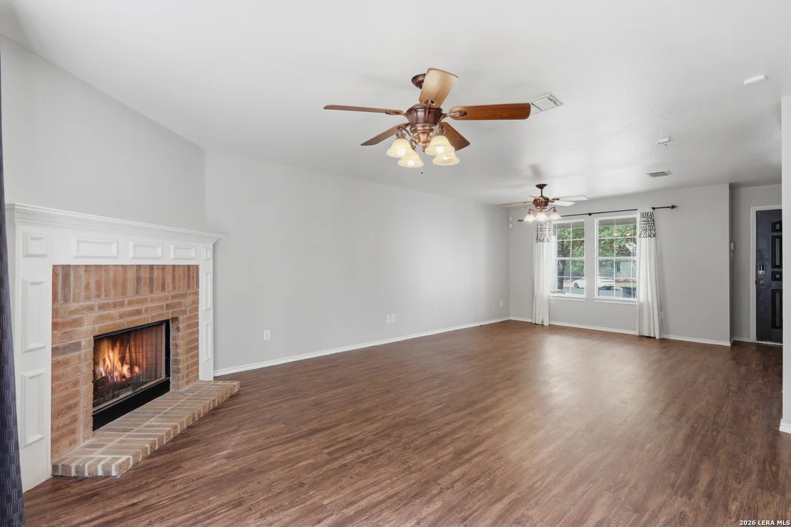 Photo of 11122 HILLSDALE LOOP